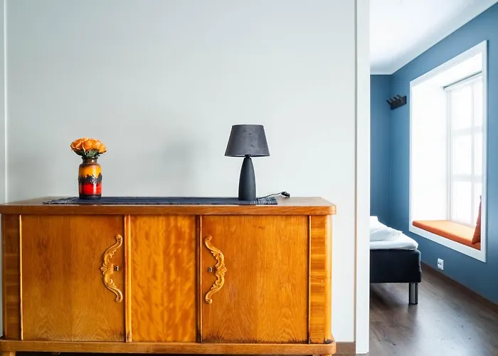 Buodden Rorbuer - Fisherman Ferienhaus *