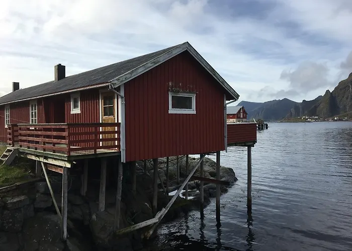 Buodden Rorbuer - Fisherman Ferienhaus *