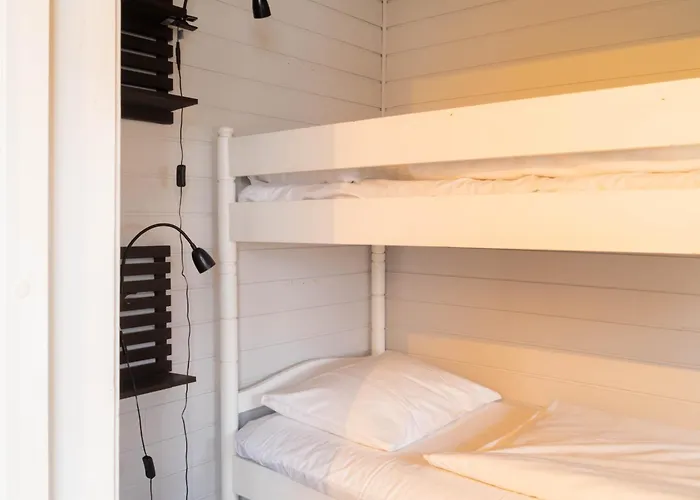 Buodden Rorbuer - Fisherman * Sørvågen